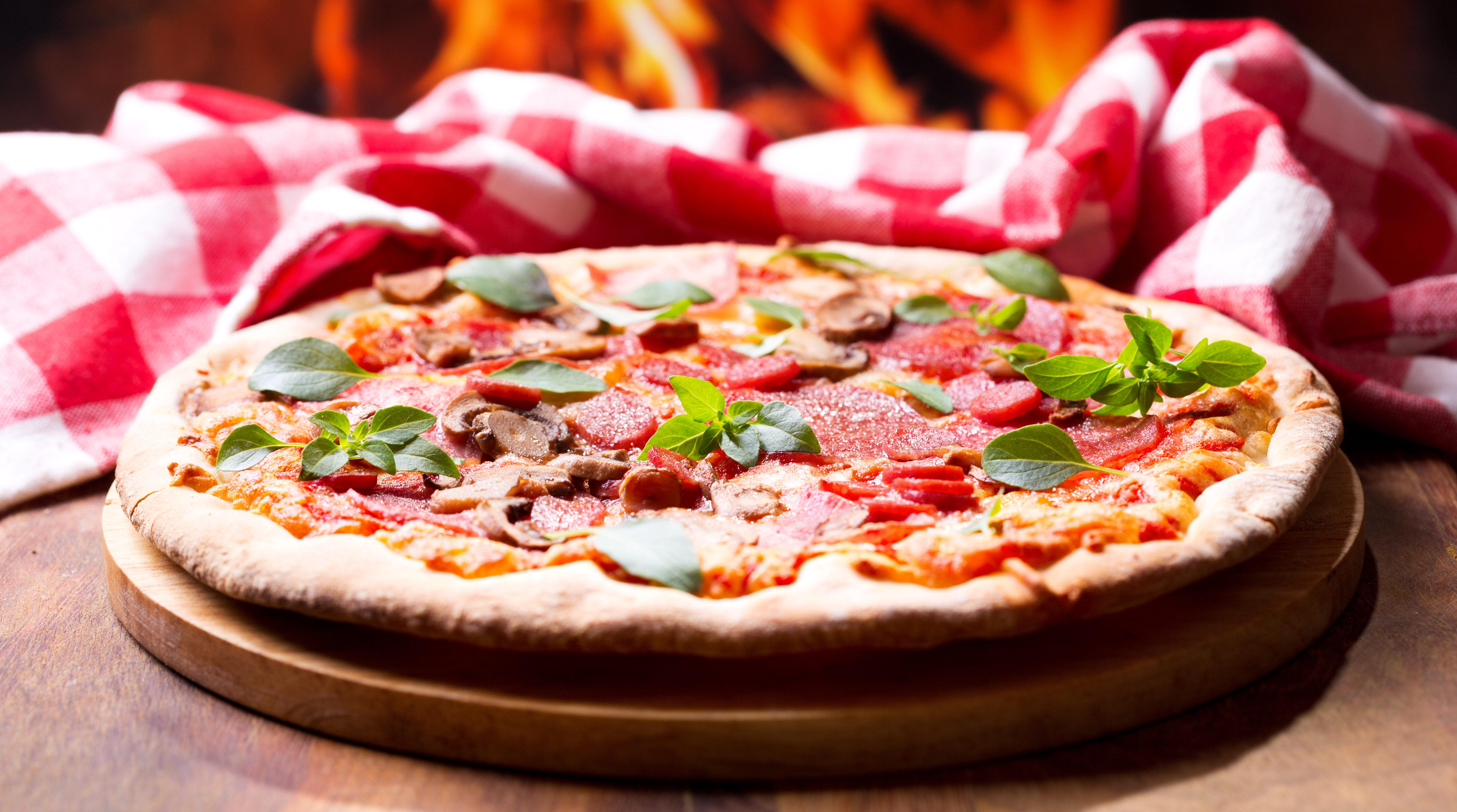 Đặt hàng Pizza tiện lợi mang đến bạn bữa ăn hợp khẩu vị nhất - Pizza Express